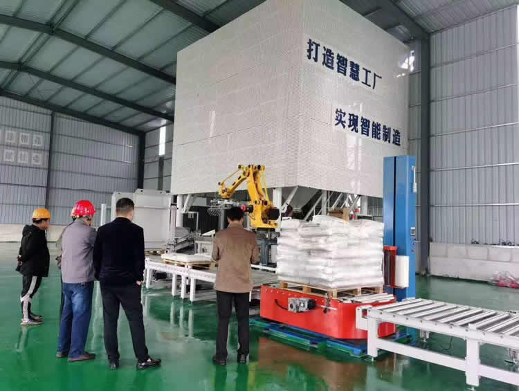 ɽ�|κ�򼯈F(tu��n)늏SÓ��ʯ���Ƃ��p�|(zh��)Ĩ��������ƽɰ�{�Ŀ